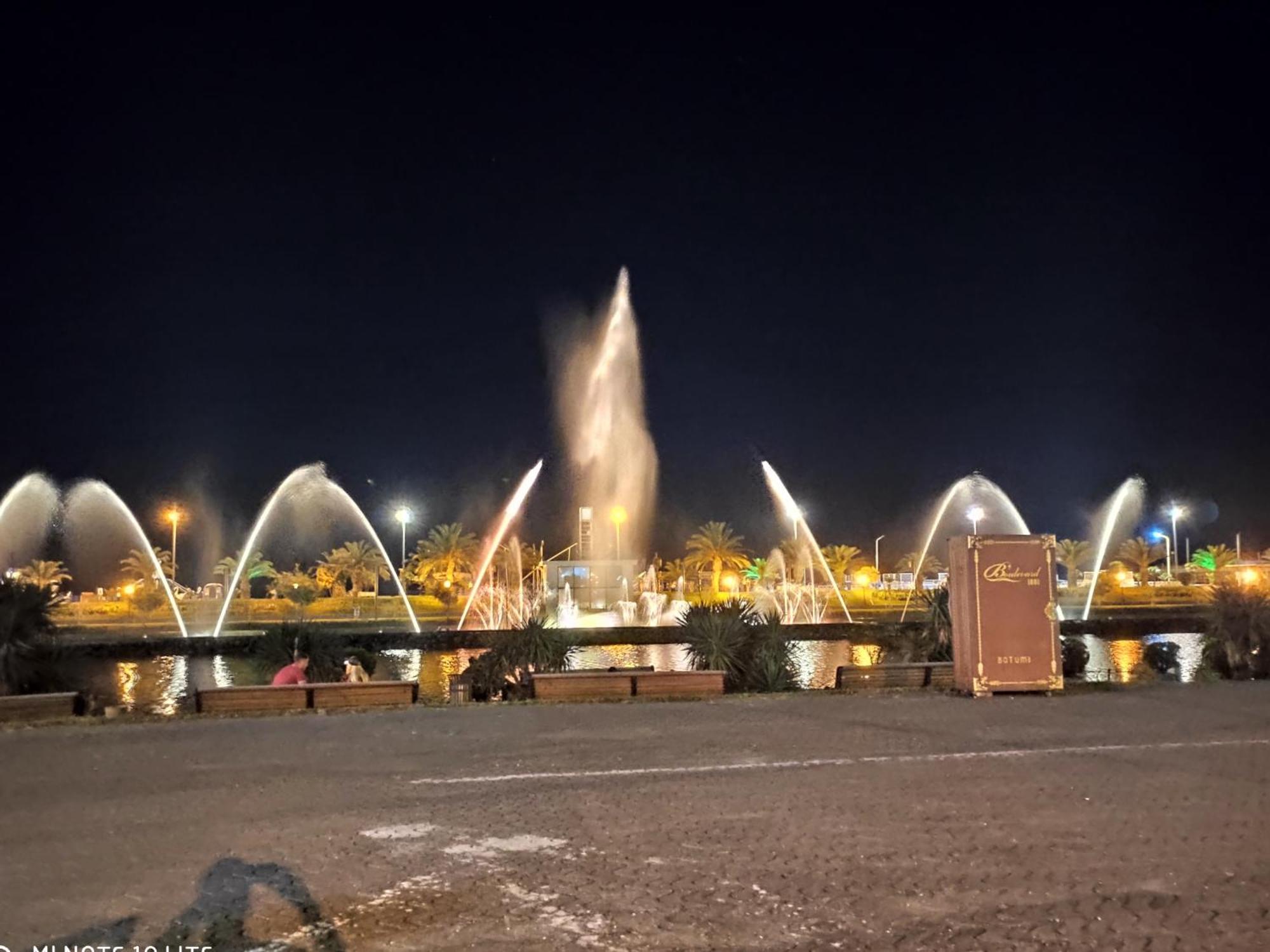 Апартамент С Видом На Море Batumi Quarto foto
