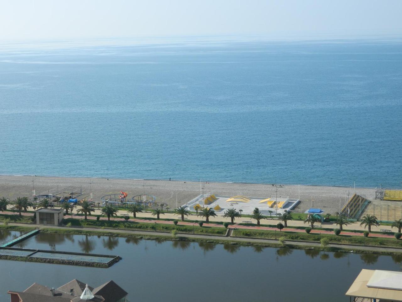 Апартамент С Видом На Море Batumi Exterior foto